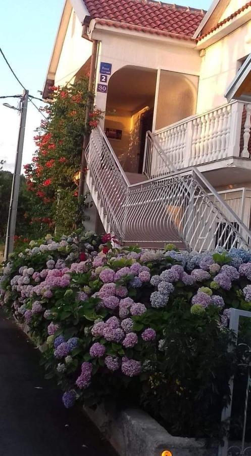 Apartment Sukosan Exterior photo